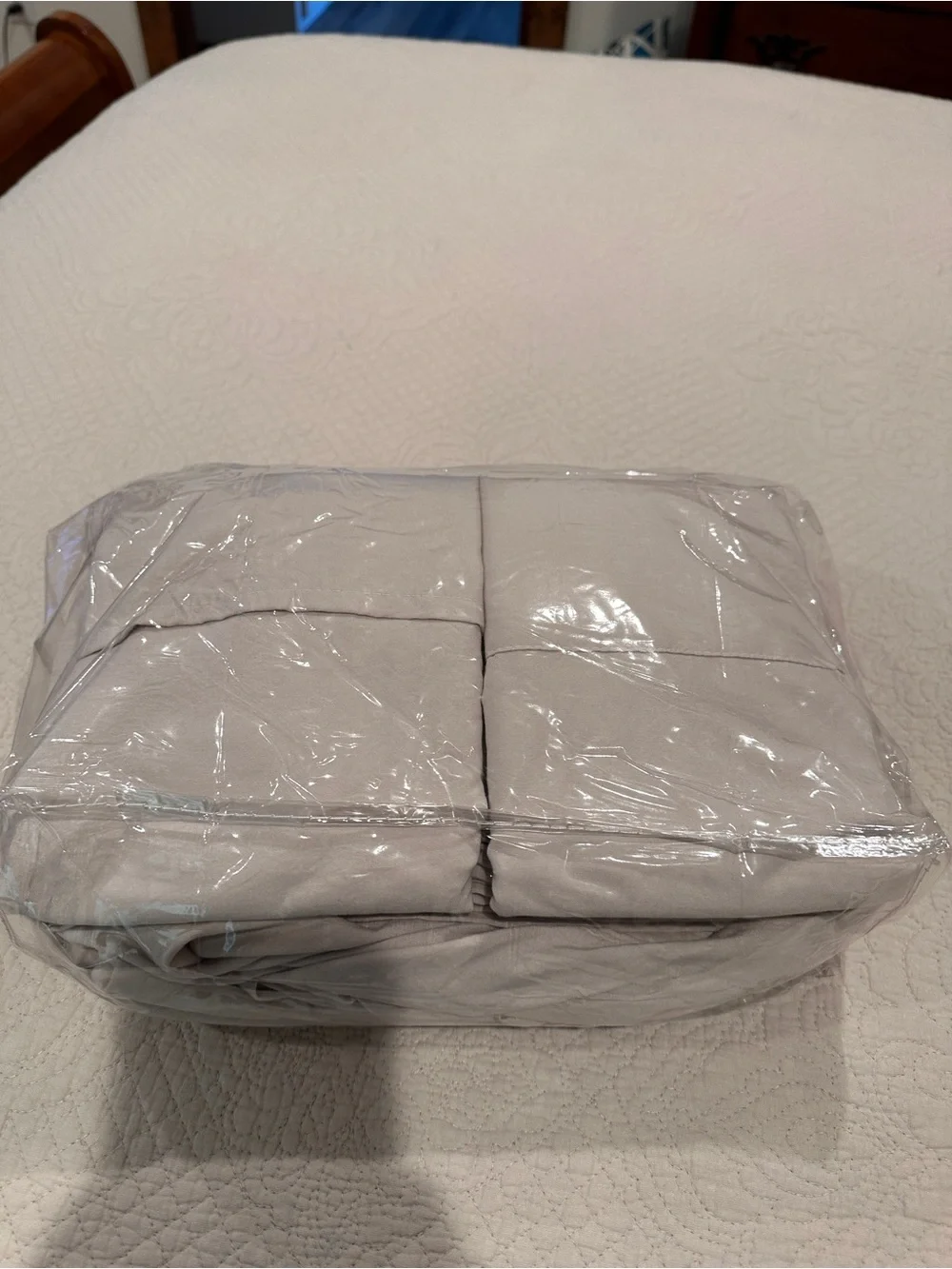 Full Size Sheet Set in Light tan 100% polyester